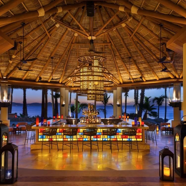 Agua - Contemporary Mexican / Mediterranean restaurant in Tourist Corridor, Los Cabos