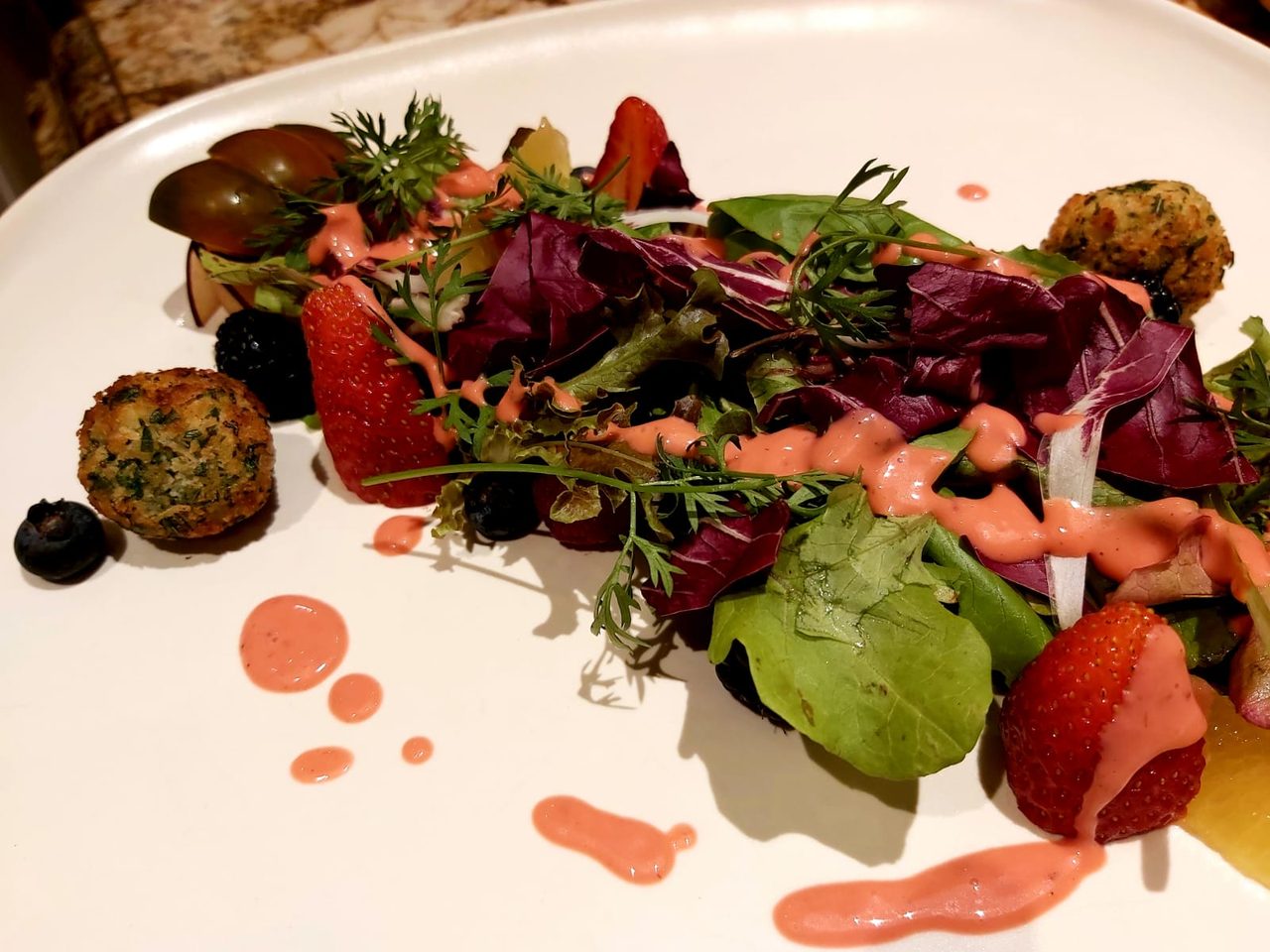 Fresh coastal salad with grilled proteins — Lunch