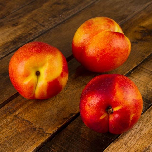 Nectarine 1 kg - grocery delivery to your Los Cabos villa